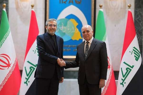 Top Diplomat Claims Iran is ‘Pillar of Region’ on Iraq Tour