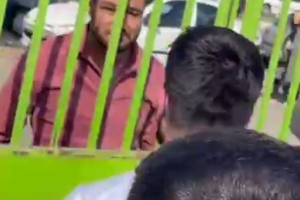 استئناف الاحتجاجات الطلابية في عموم إيران.. وهجوم قوات أمن بزي مدني على جامعة أردبيل