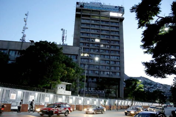 قطع اینترنت پرسرعت در افغانستان؛ بیش از ۱۰۰ نهاد مدنی اقدام طالبان را محکوم کردند