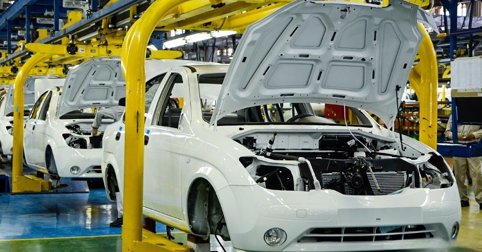 US targets Iran auto, rail and metals sectors in new sanctions blitz