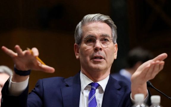 وزیر خزانهداری آمریکا: صادرات نفت ایران را به کمتر از ۱۰ درصد میزان فعلی کاهش میدهیم