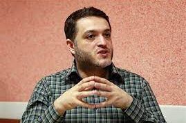 Reformist journalist Mohammad Ghoochani (file photo)