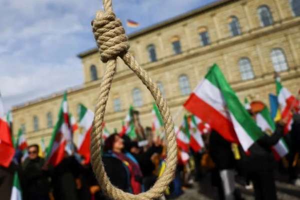 حکم اعدام مهرداد محمدینیا و اشکان مالکی، دو شهروند معترض بازداشتی دیماه اجرا شد