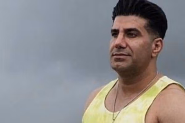 منصور شاهسواری، بدنساز، در الیگودرز بهدست جمهوری اسلامی به قتل رسید
