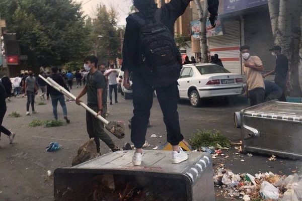 دعوات إيرانية للتظاهر في ذكرى مجزرة نوفمبر 2019 بداية من الغد