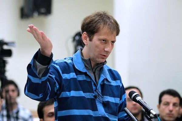 خامنئي يعفو عن ملياردير النفط الباسيجي بابك زنجاني.. سجن بسبب فساده الهائل