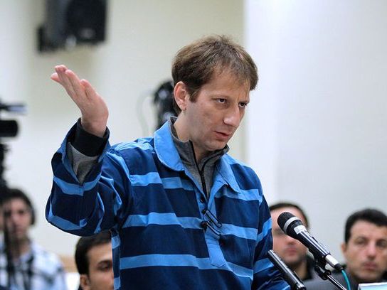 خامنئي يعفو عن ملياردير النفط الباسيجي بابك زنجاني.. سجن بسبب فساده الهائل