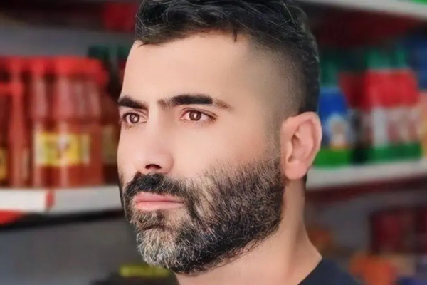 بعد اتهامه بـ "الحرابة".. الحكم بإعدام سجين سياسي في إيران