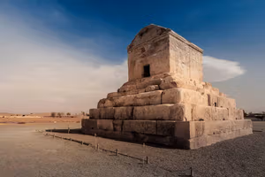 کوروش و ترسِ جمهوری اسلامی، از ایران