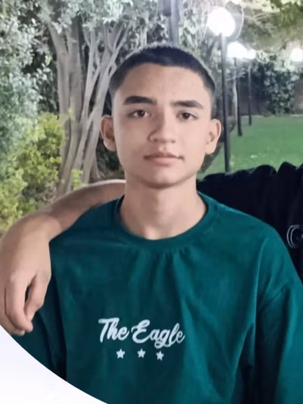 پویا جعفری، نوجوان ۱۴ ساله اهل فارس با شلیک مستقیم نیروهای سرکوبگر به سر و چشم جان باخت