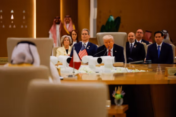 Iran must stop 'sponsoring terror’ to get a deal, Trump tells Arab leaders