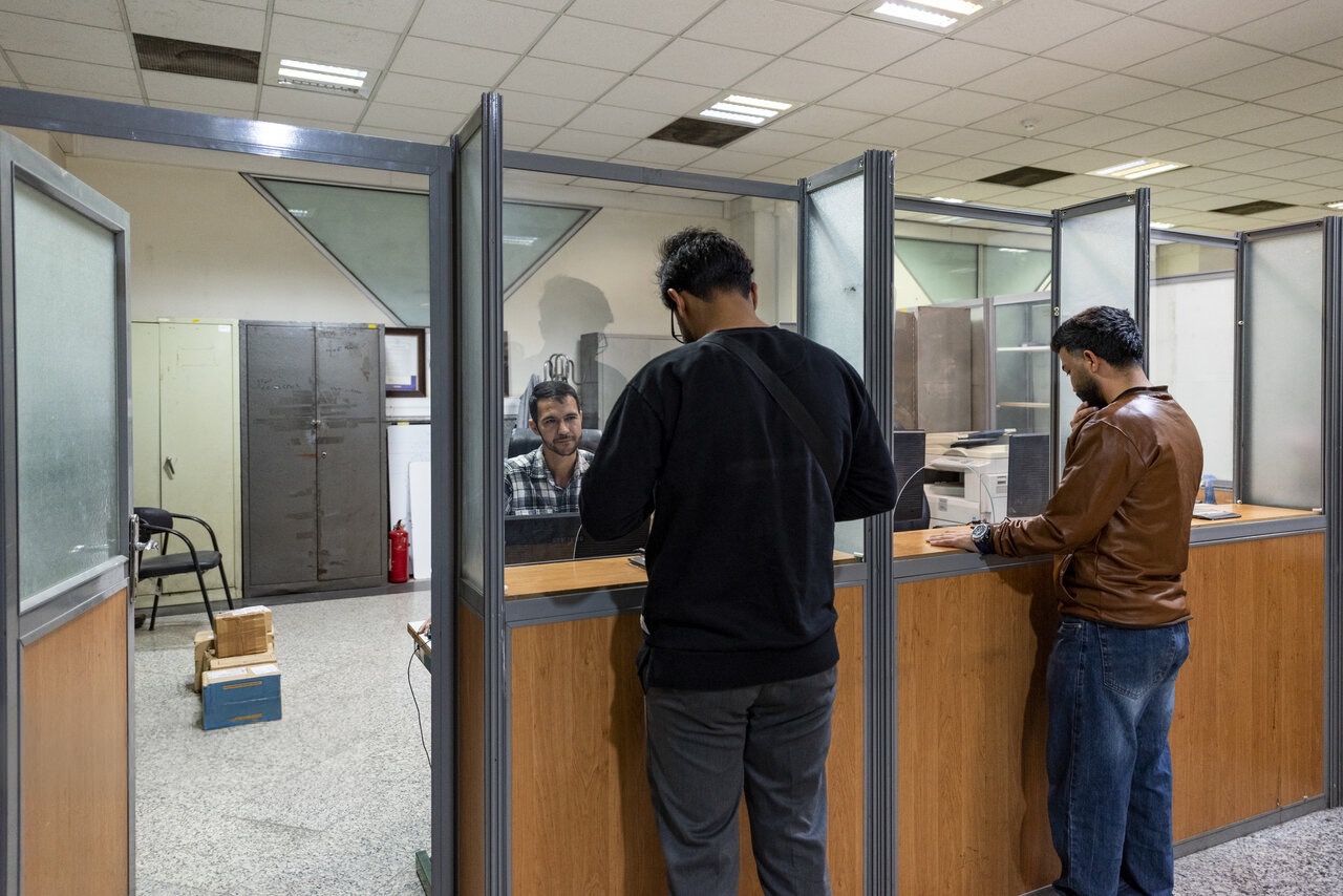 Iranians report months-long waits for unemployment benefits