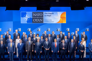 تعمیق اختلاف اروپا و آمریکا؛ تهدید ترامپ به خروج از ناتو، تاکید استارمر بر نپیوستن به جنگ