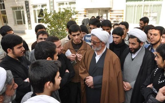 The Lives Of Iran's Shiite Clerics - Studying In A Seminary