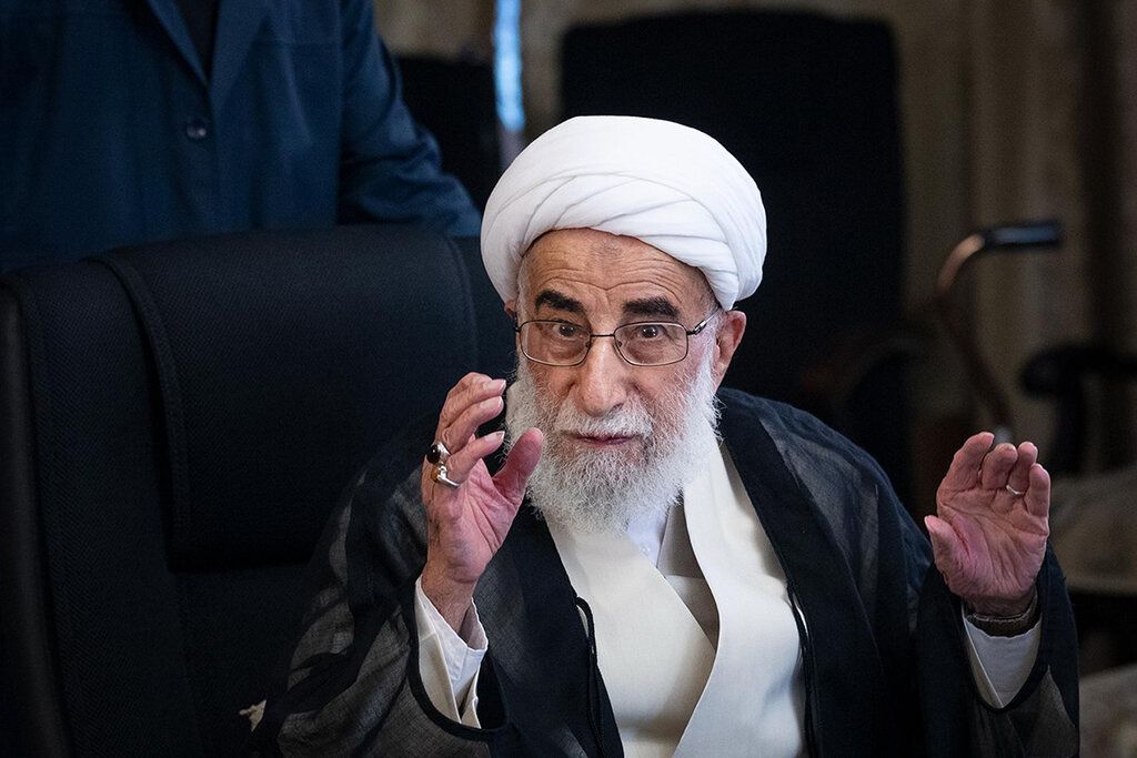 احمد جنتی: فقدان روحیه بسیجی، زندگی ذلت‌بار به دنبال دارد