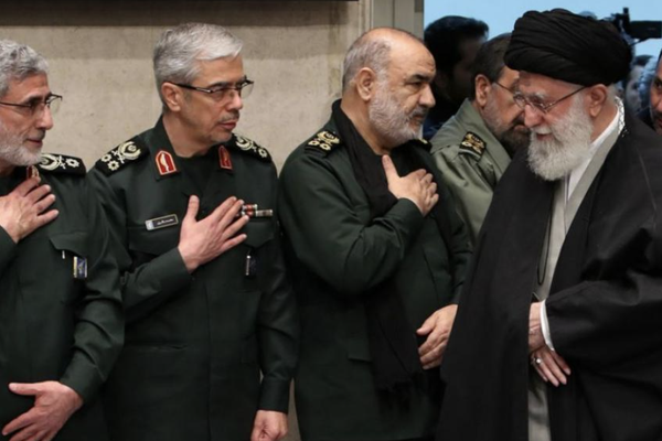 "التايمز": الغرب يدفع ثمن التهاون مع تهديدات النظام الإيراني