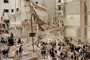 دستگاه قضایی آرژانتین ایران و حزبالله را مسوول بمبگذاری آمیا دانست