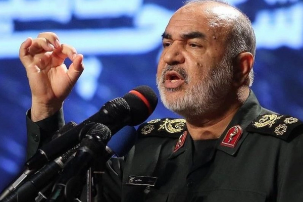 قائد الحرس الثوري الإيراني يتوعد بتسليح الضفة الغربية ضد الإسرائيليين