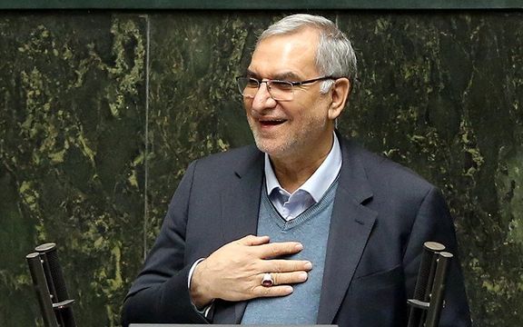بهرام عیناللهی، وزیر بهداشت: به اندونزی ربات جراح صادر کردیم و پولش را هم گرفتهایم