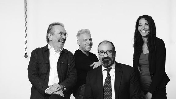 صحيفة نمساوية تكشف علاقة محام من أصل إيراني بالتحايل على العقوبات ضد طهران