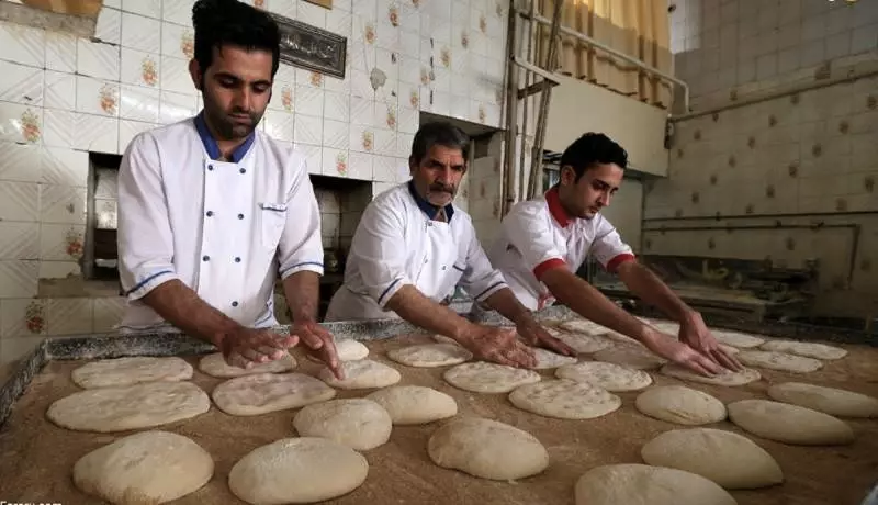 افزایش قیمت نان در ۱۳ استان؛ سفره‌های مردم همچنان کوچک‌تر می‌شود؟