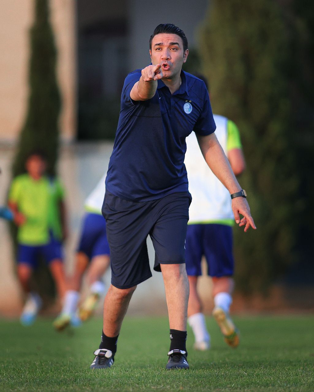 وعده نکونام به هواداران استقلال: یکی دو روز صبر کنید، خبرهای خوشی در راه است