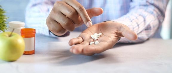 عضو انجمن میکروبشناسی: مصرف آنتیبیوتیک در ایران ۳.۵ برابر متوسط دنیا است