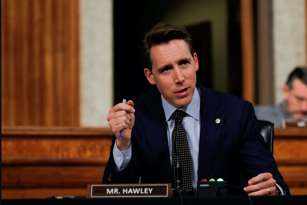 US To Keep Pressure On Iran, Not To Get Back To Any Deal – Senator