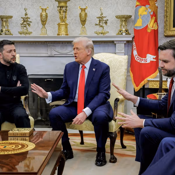 اکسیوس: آمریکا زلنسکی را برای واگذاری فوری سرزمین تحت فشار گذاشته است