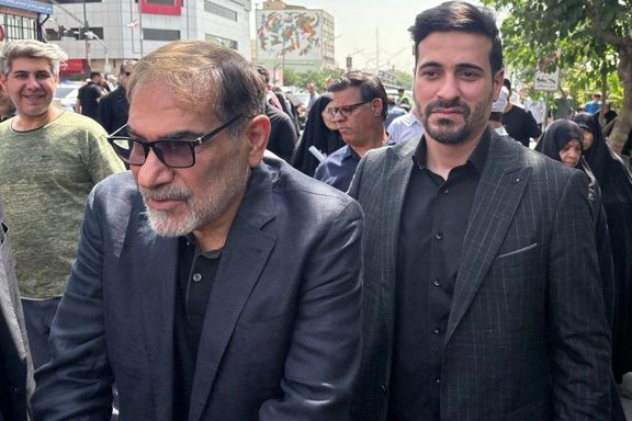 شمخانی بار دیگر از پاسخگویی طفره رفت و انتقادها را «حمله به نظام» خواند