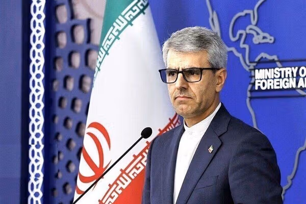 بقایی: مذاکرات ایران و آمریکا احتمالا طی روزهای آینده در ترکیه برگزار میشود