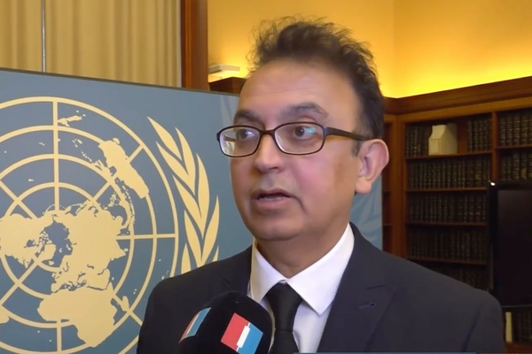 مقرر الأمم المتحدة يدعو المجتمع الدولي للضغط على إيران للسماح بدخول لجنة تقصي الحقائق