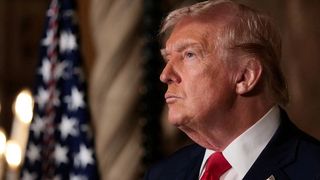 چرا تهدید ترامپ علیه سرکوب معترضان ایرانی جدی است؟