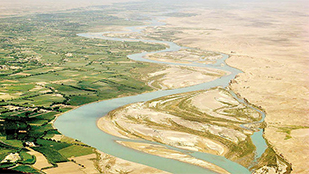 نماینده خاش در مجلس به وزارت خارجه: برای حقآبه هیرمند با جدیت با طالبان مذاکره کنید