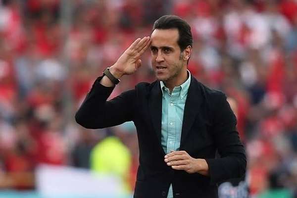 Iranian Football Star Calls On Army To Side With People In Protests