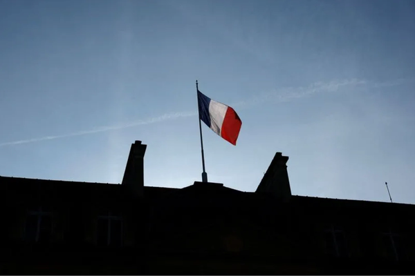 اختفاء غامض لسائح فرنسي شاب في إيران يثير قلق باريس