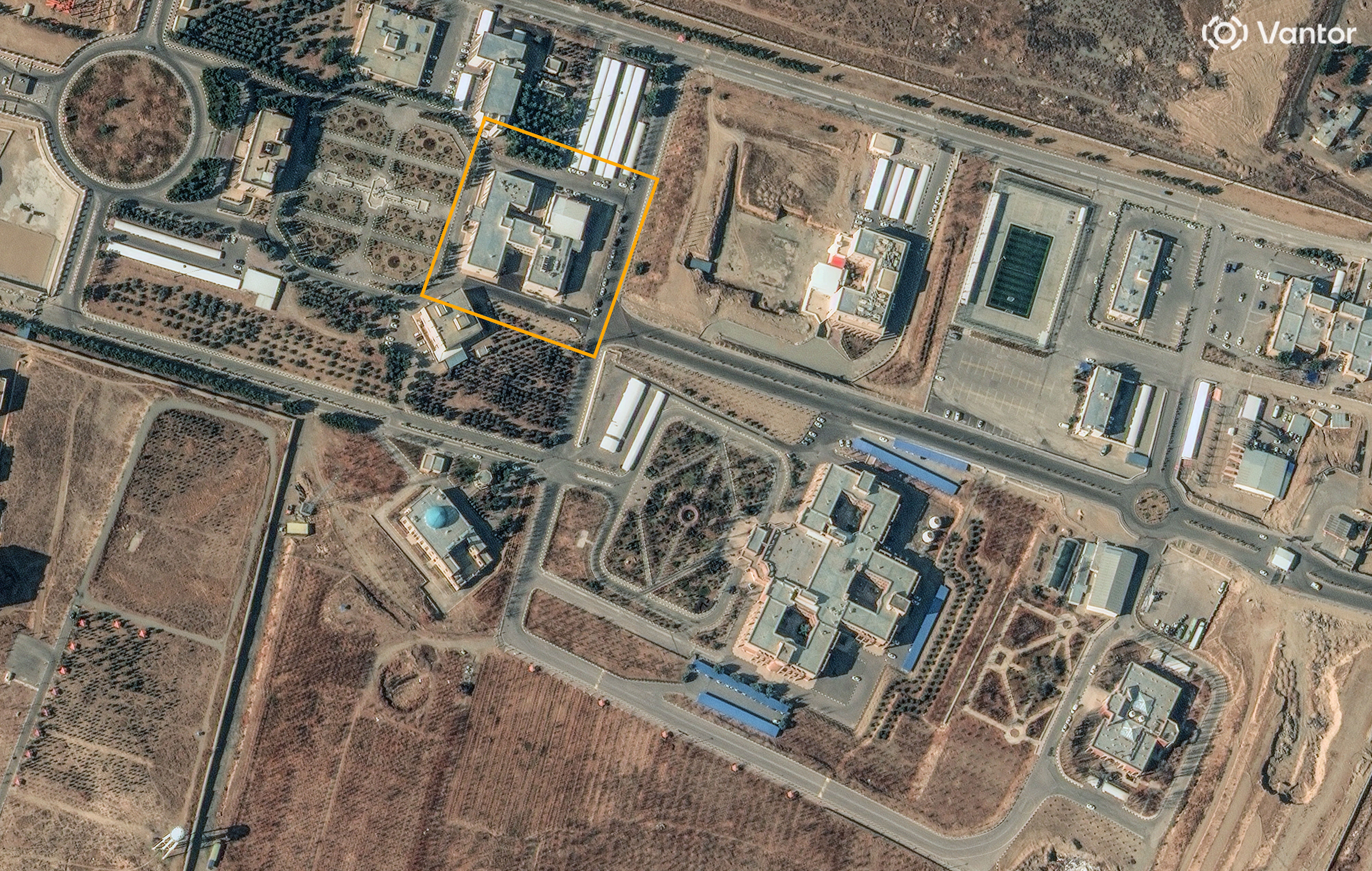 دانشگاه عالی دفاع ملی پیش از حمله، ۲۸ دی