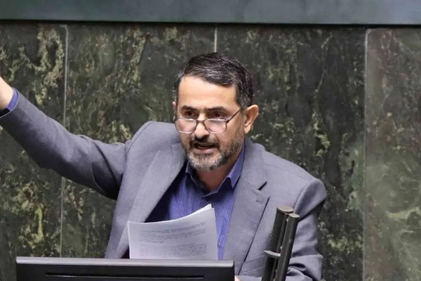 عضو کمیسیون امنیت ملی مجلس: مذاکرات و چارچوب آن تحت نظر مجتبی خامنهای انجام شده