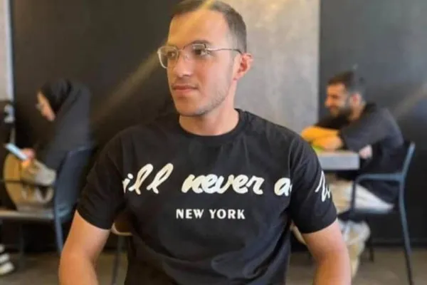 تجمع اعتراضی در اهواز پس از خودسوزی احمد بالدی در اعتراض به تخریب دکه پدرش