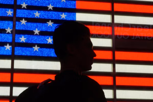 دولت ترامپ گردشگران خارجی را ملزم به ارائه سوابق شبکههای اجتماعی میکند