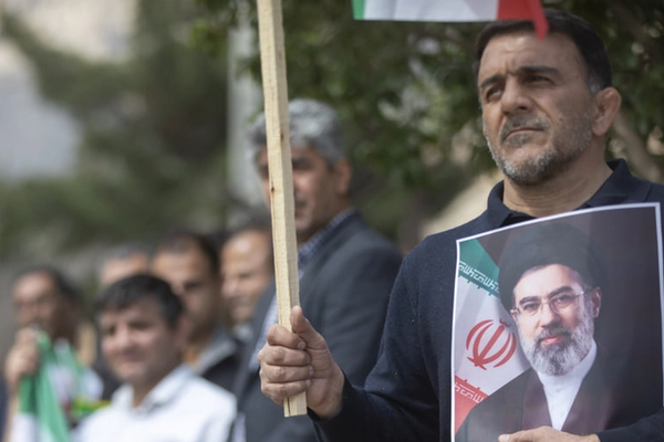 وزير الطاقة الإسرائيلي: المرشد الإيراني مختبئ ويواجه ضغوطًا