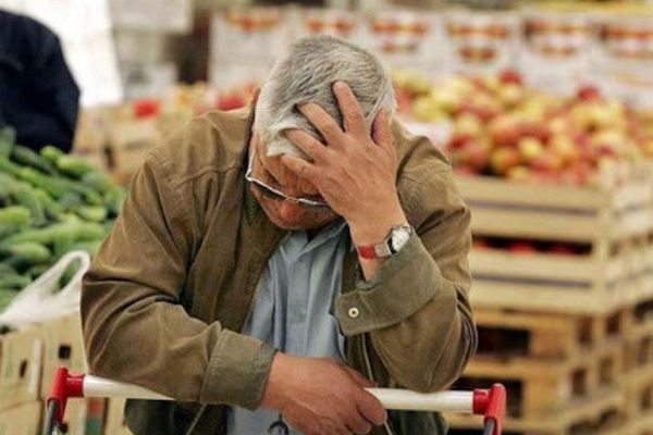 نظام طهران يثير غضب مواطنيه بسبب دعمه موالين لحزب الله بـ8 أضعاف الإيرانيين