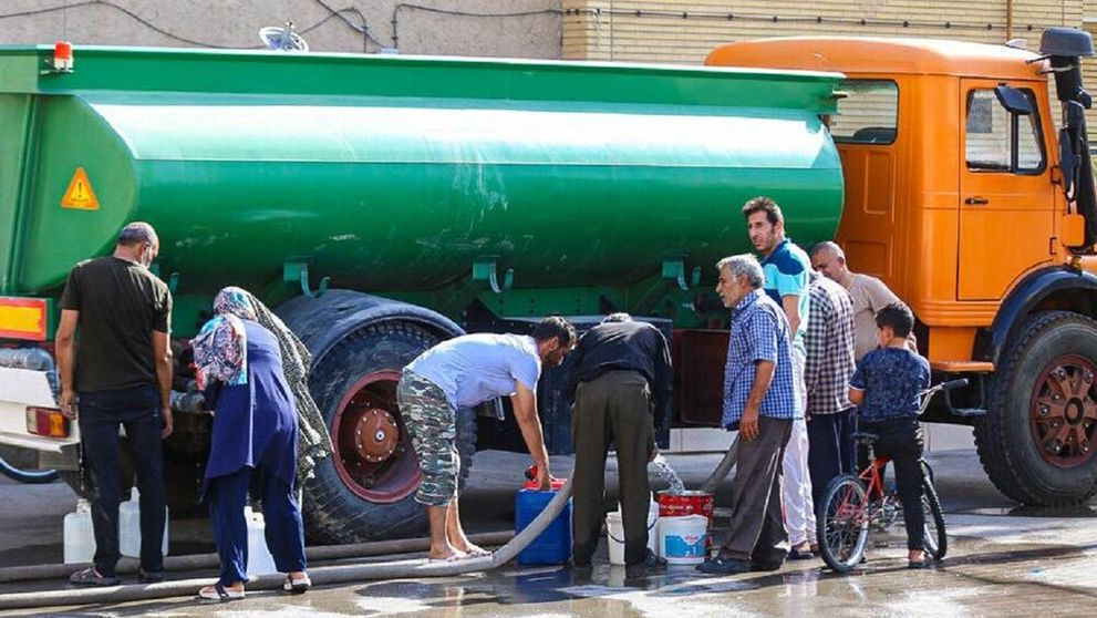 Water being delivered to residents of Hamedan by tanker trucks, August 2022