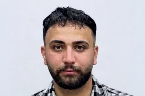 نقل علي رضا سباهي أحد المعتقلين في الاحتجاجات إلى زنزانة انفرادية تمهيدًا للإعدام