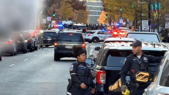 اخبار ضد و نقیض از کشته شدن دو سرباز گارد ملی در تیراندازی در نزدیکی کاخ سفید