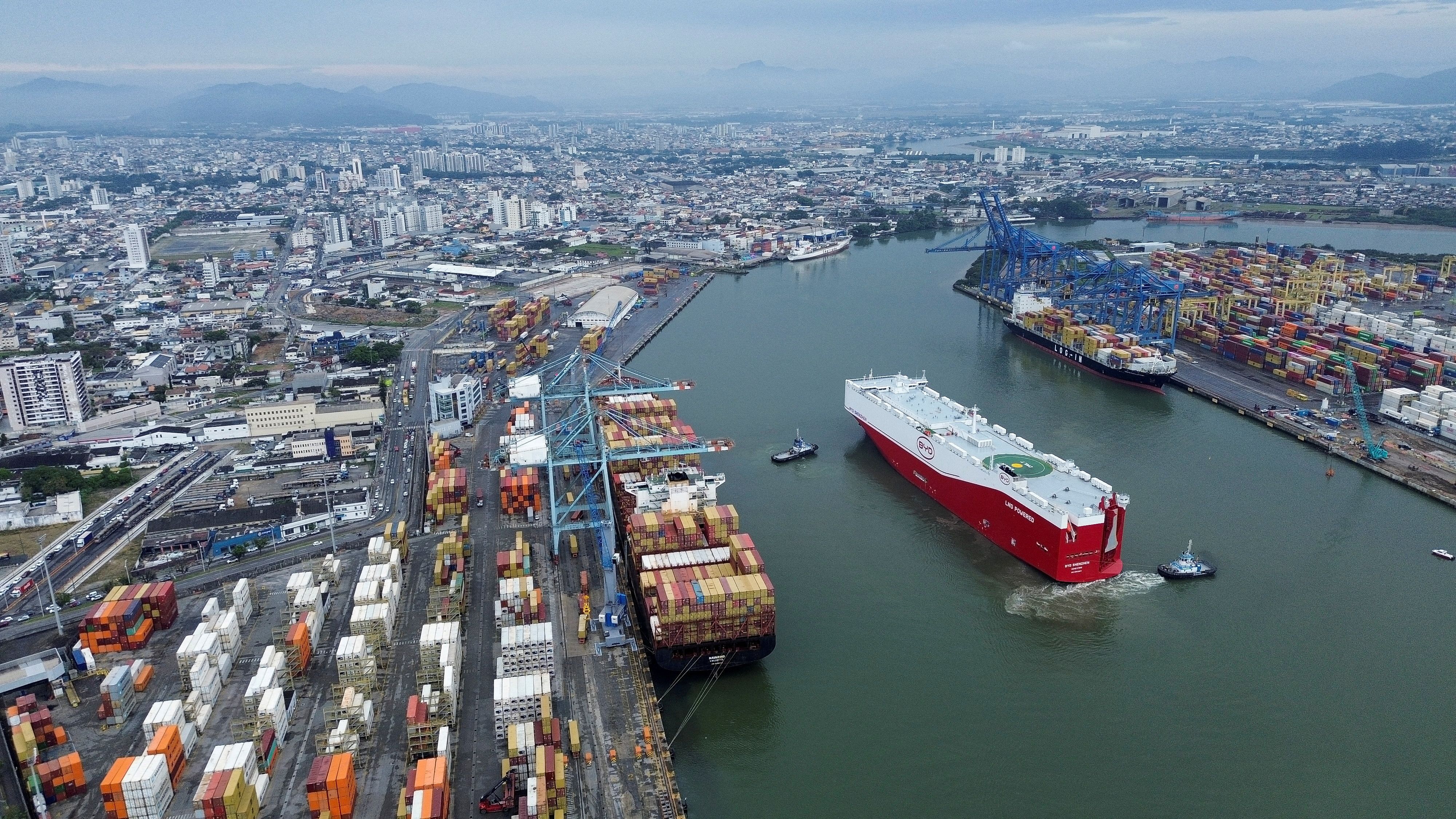 ترامپ تعرفه ۵۰ درصدی بر واردات برزیل اعمال کرد