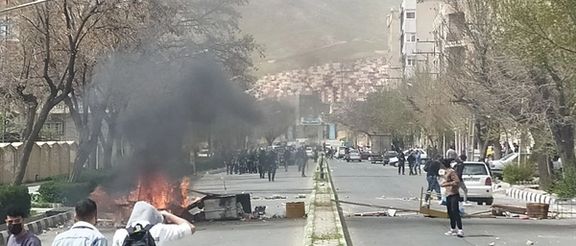 حملات شیمیایی به مدارس دخترانه؛ تیراندازی نیروهای امنیتی به تجمع اعتراضی مردم سقز