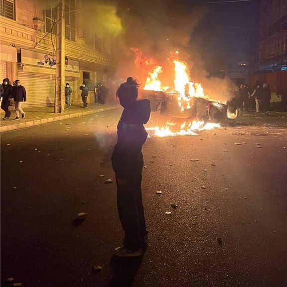 شهادة ممرضة: المصابون في الاحتجاجات يهتفون "الموت لخامنئي" حتى خلف أبواب غرف العمليات