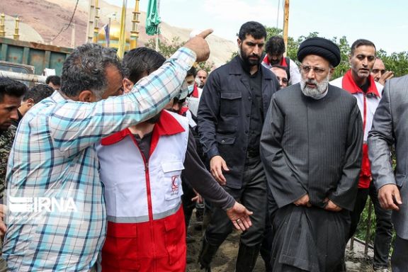 متضررو الفيضانات في إيران للرئيس: حياتنا ضاعت.. والكلام لن يفيدنا