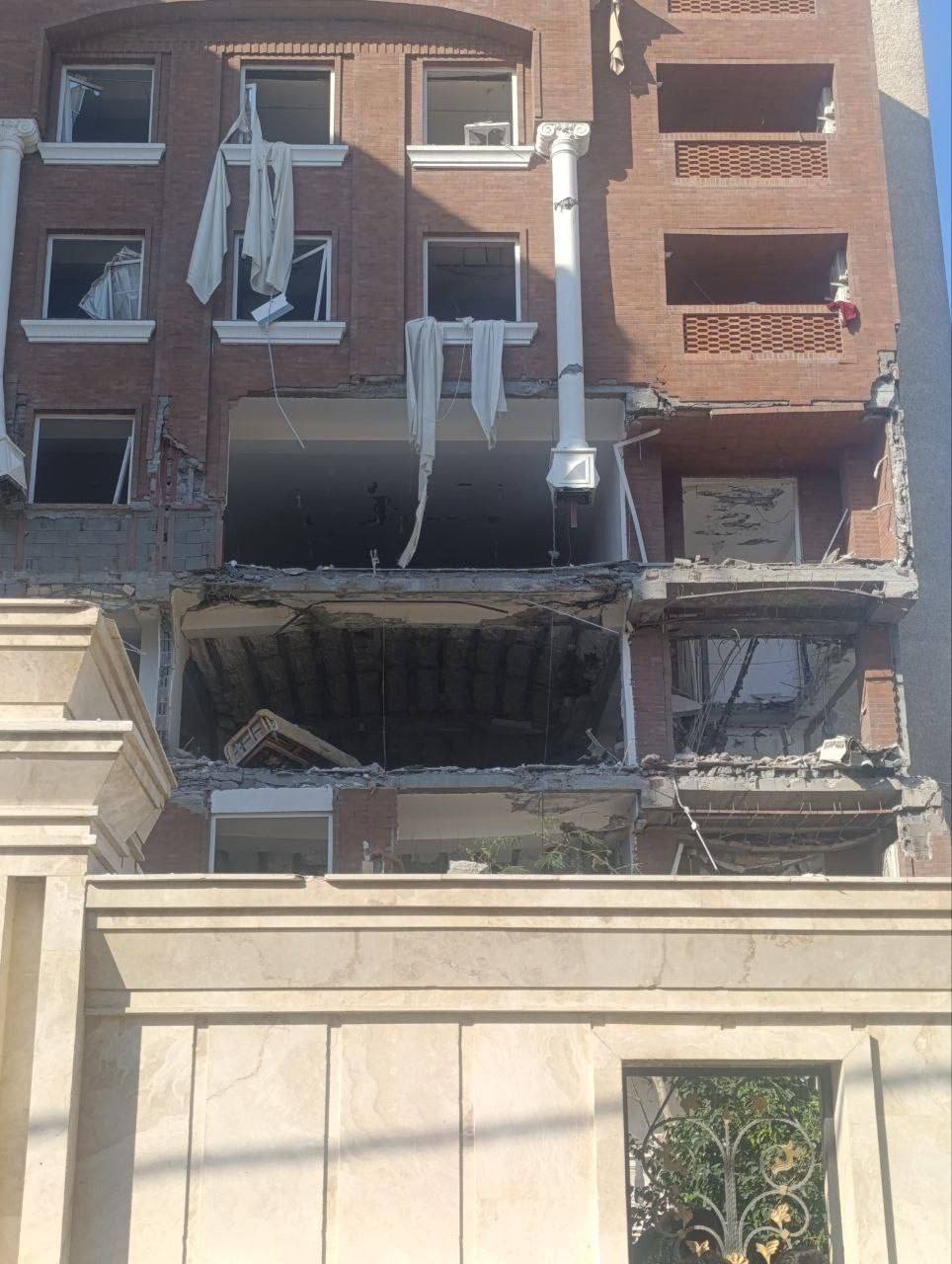 وقوع انفجارهای مشکوک در ایران، همزمان با حضور نظامی گسترده آمریکا در منطقه